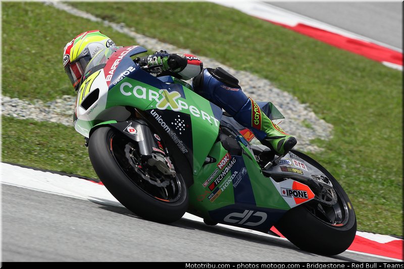 moto2_aegerter_001_malaisie_sepang_2011