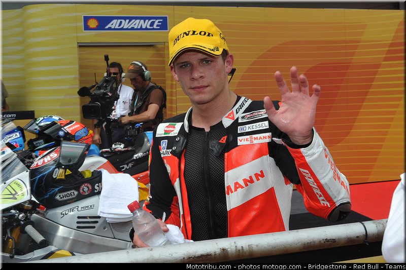moto2_bradl_002_malaisie_sepang_2011
