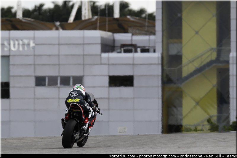 moto2_espargaro_a_009_malaisie_sepang_2011