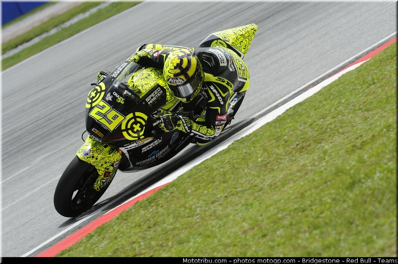 moto2_iannone_001_malaisie_sepang_2011
