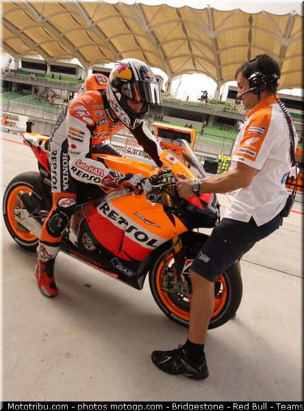 motogp_dovizioso_002_malaisie_sepang_2011