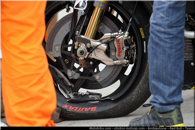 motogp_edwards_002_malaisie_sepang_2011