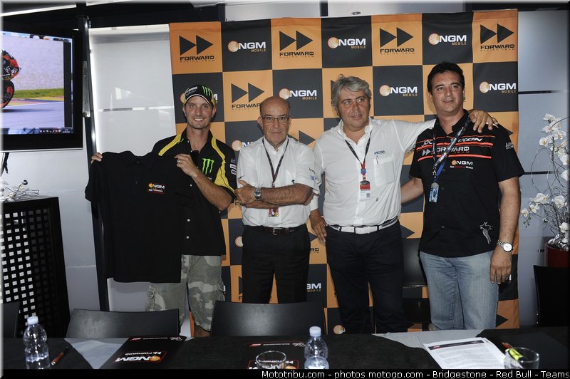 motogp_edwards_008_malaisie_sepang_2011