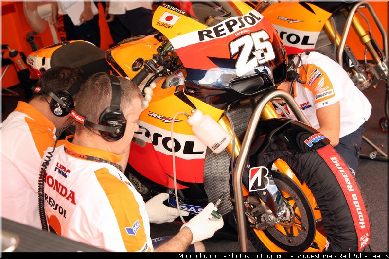 motogp_pedrosa_002_malaisie_sepang_2011