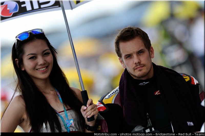 motogp_pitbabe_017_malaisie_sepang_2011