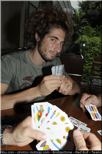 motogp_simoncelli_003_malaisie_sepang_2011
