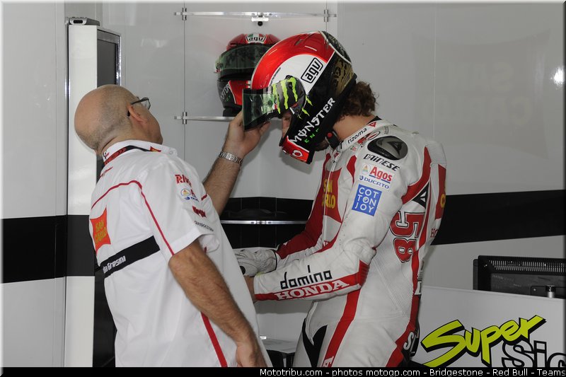 motogp_simoncelli_008_malaisie_sepang_2011