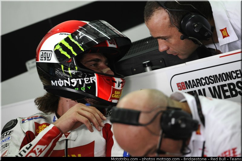 motogp_simoncelli_022_malaisie_sepang_2011