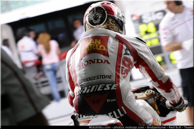 motogp_simoncelli_027_malaisie_sepang_2011