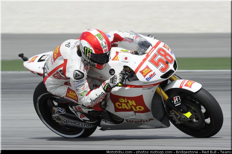 motogp_simoncelli_032_malaisie_sepang_2011
