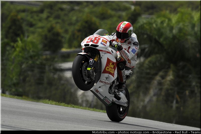 motogp_simoncelli_041_malaisie_sepang_2011