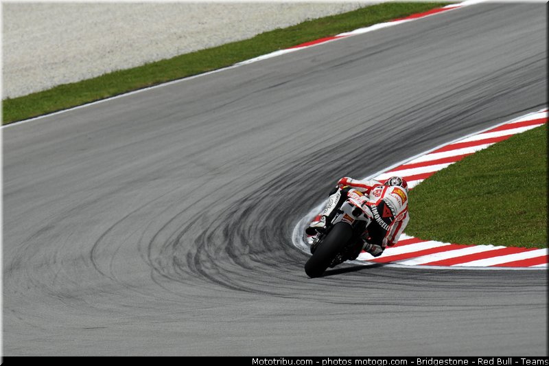 motogp_simoncelli_045_malaisie_sepang_2011