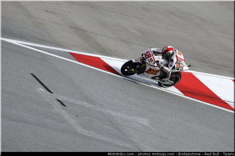 motogp_simoncelli_054_malaisie_sepang_2011