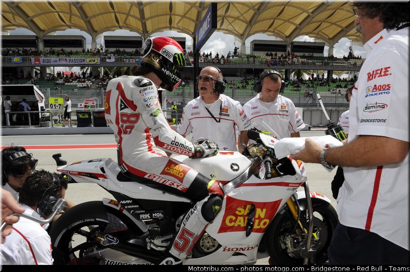 motogp_simoncelli_067_malaisie_sepang_2011