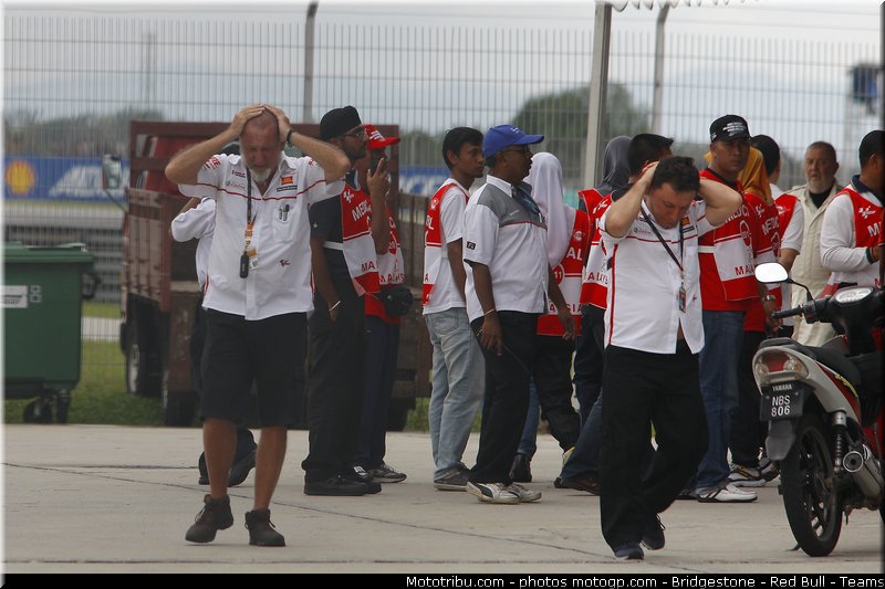 motogp_simoncelli_084_malaisie_sepang_2011