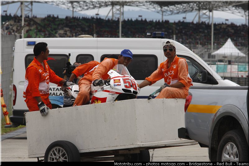 motogp_simoncelli_087_malaisie_sepang_2011