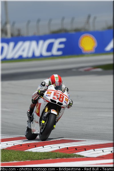 motogp_simoncelli_111_malaisie_sepang_2011