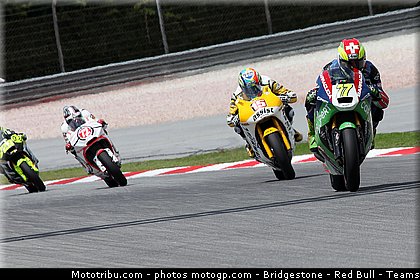 moto2_002_malaisie_sepang_2011.jpg
