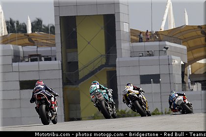 moto2_003_malaisie_sepang_2011.jpg