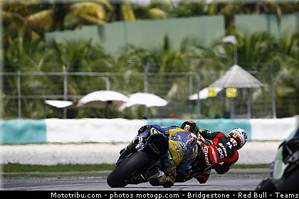 moto2_023_malaisie_sepang_2011.jpg
