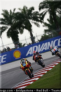 moto2_024_malaisie_sepang_2011.jpg