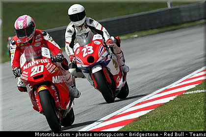moto2_031_malaisie_sepang_2011.jpg