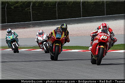 moto2_035_malaisie_sepang_2011.jpg