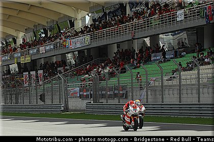 moto2_042_malaisie_sepang_2011.jpg