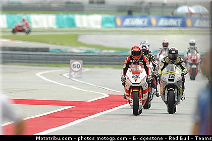moto2_046_malaisie_sepang_2011.jpg