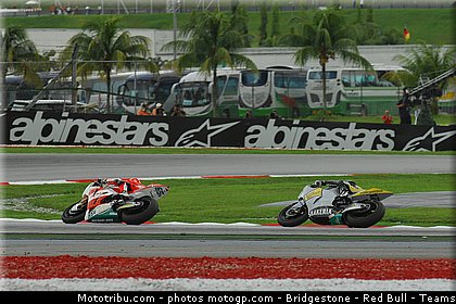 moto2_049_malaisie_sepang_2011.jpg
