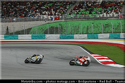 moto2_050_malaisie_sepang_2011.jpg