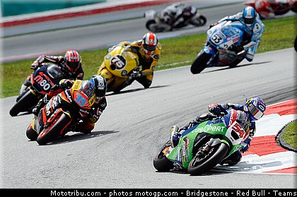 moto2_051_malaisie_sepang_2011.jpg