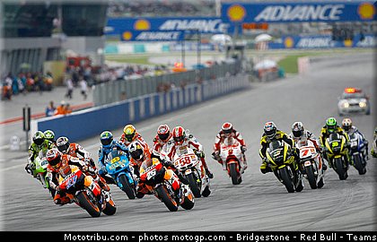 moto2_052_malaisie_sepang_2011.jpg