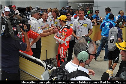 moto2_bradl_017_malaisie_sepang_2011.jpg