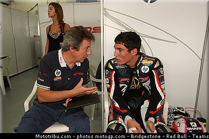moto2_espargaro_a_003_malaisie_sepang_2011.jpg
