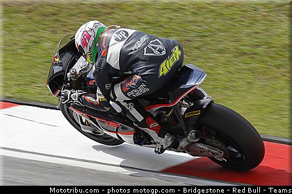 moto2_espargaro_a_005_malaisie_sepang_2011.jpg