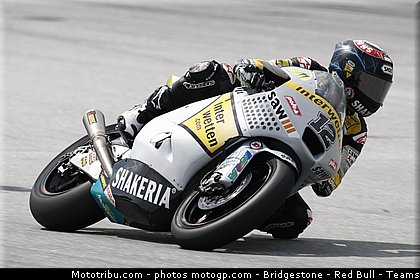 moto2_luthi_1_malaisie_sepang_2011.jpg