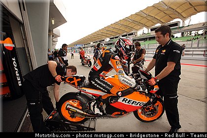 moto2_marquez_006_malaisie_sepang_2011.jpg