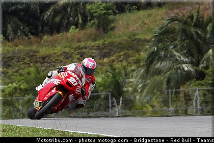 moto2_moreno_007_malaisie_sepang_2011.jpg