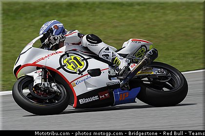 moto2_pirro_05_malaisie_sepang_2011.jpg