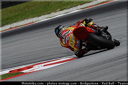 moto2_simeon_010_malaisie_sepang_2011.jpg