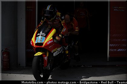 moto2_simeon_016_malaisie_sepang_2011.jpg