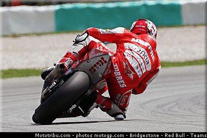 moto2_torres_002_malaisie_sepang_2011.jpg