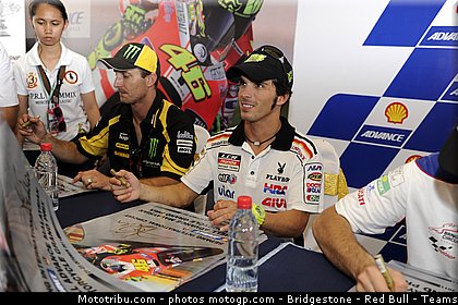 motogp_ambiance_007_malaisie_sepang_2011.jpg