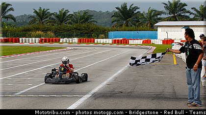 motogp_ambiance_010_malaisie_sepang_2011.jpg