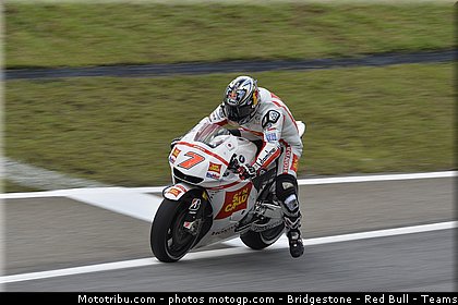 motogp_aoyama_001_malaisie_sepang_2011.jpg