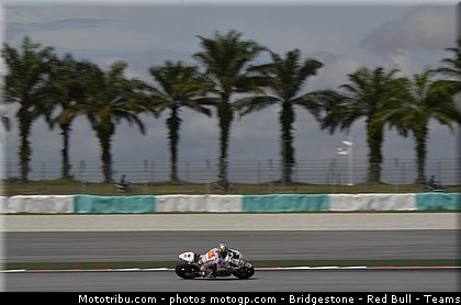 motogp_aoyama_010_malaisie_sepang_2011.jpg