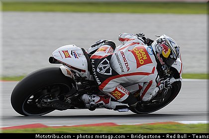 motogp_aoyama_012_malaisie_sepang_2011.jpg