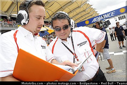 motogp_bridgestone_006_malaisie_sepang_2011.jpg
