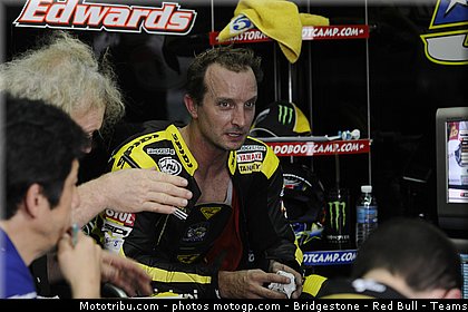 motogp_edwards_004_malaisie_sepang_2011.jpg